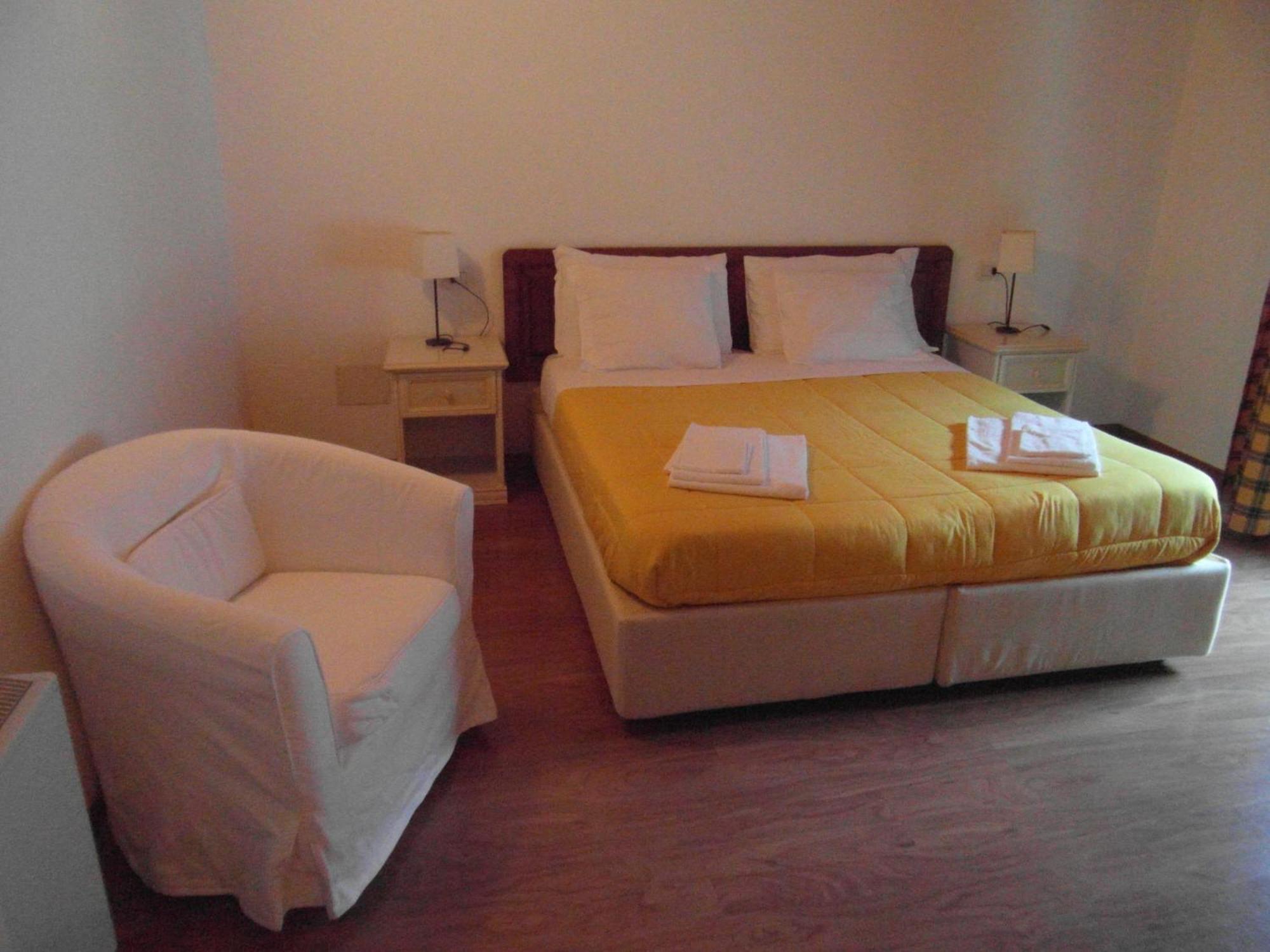 Residence I Fiori Piantedo Room photo